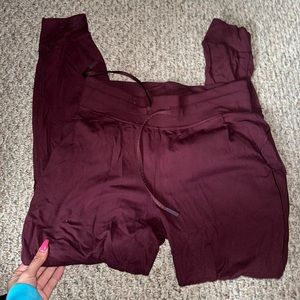 lululemon joggers